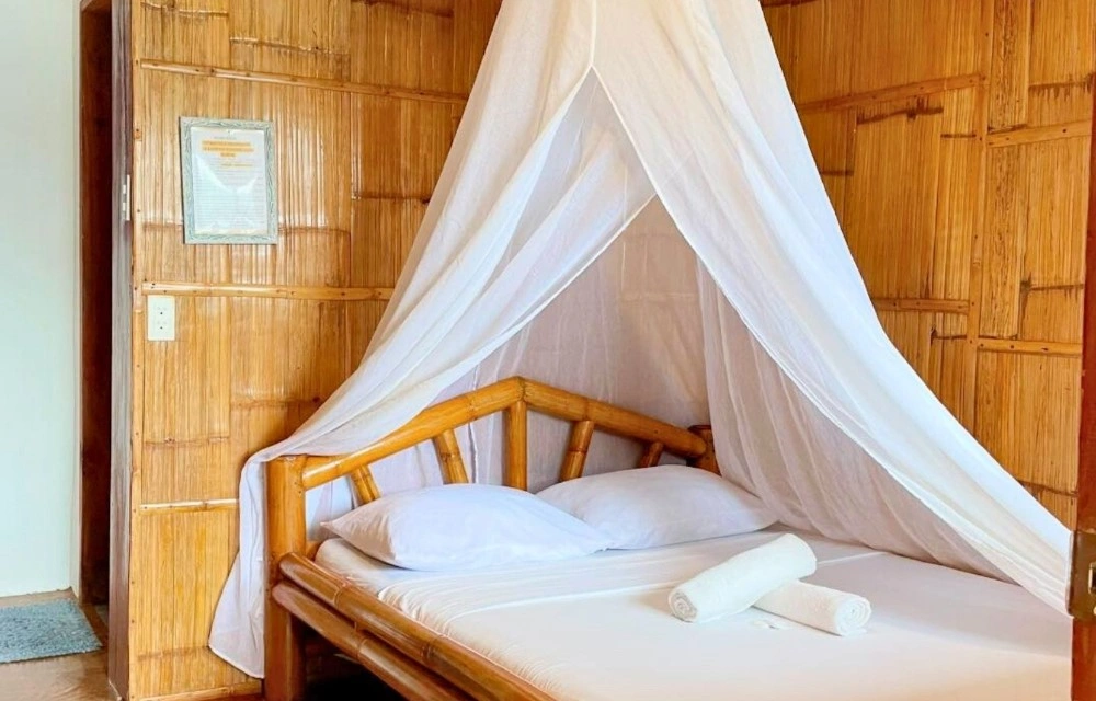 Private Cottage with Balcony