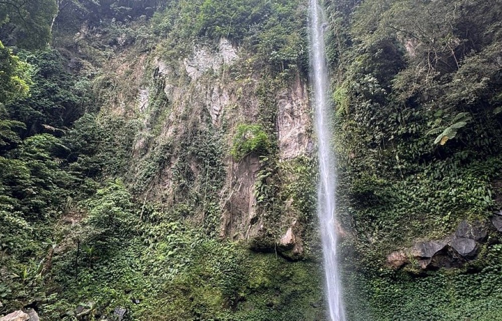 Katibawasan Falls
